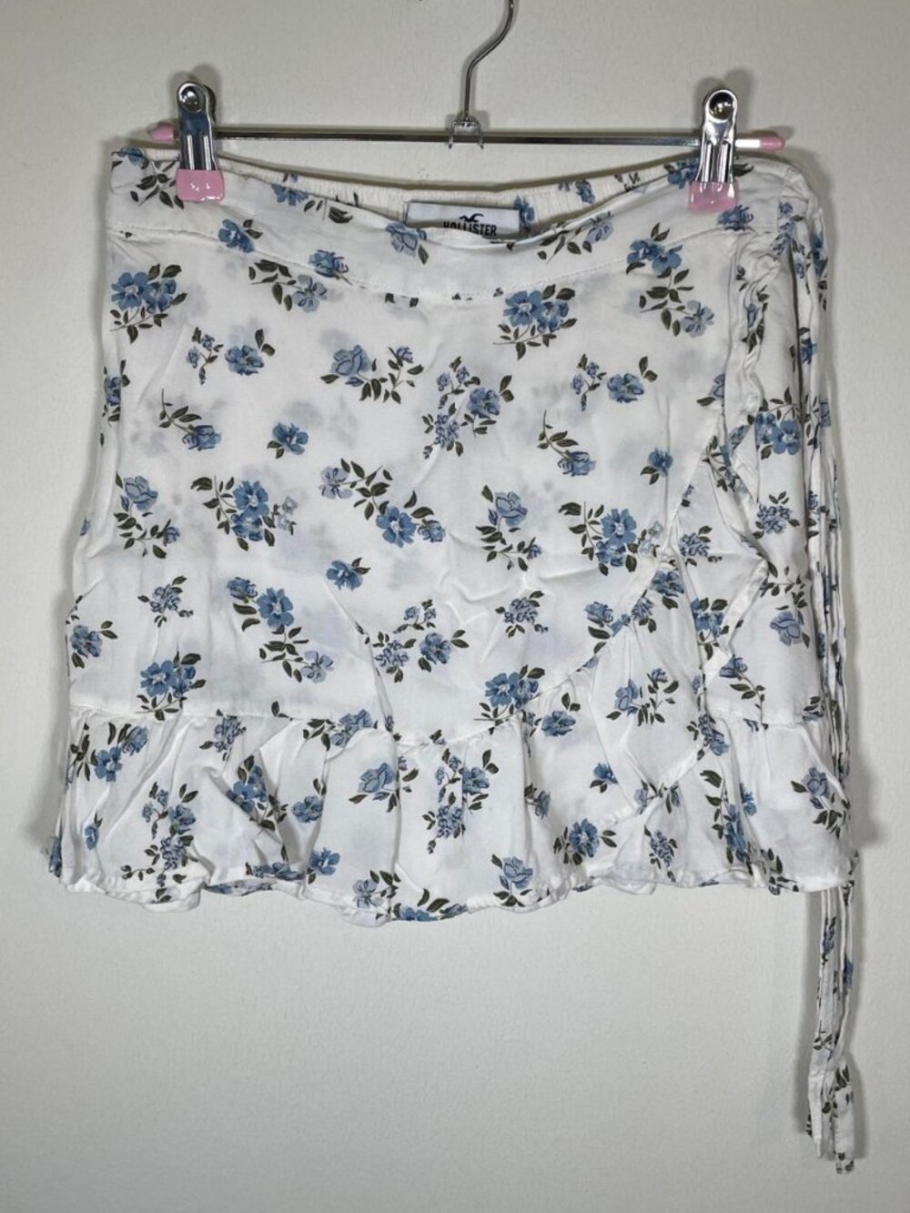 Hollister Blue and White Floral Ruffle Skort